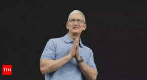 Apple CEO in China ahead of Shanghai store opening - Times of India