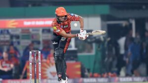 GT vs SRH Live: Sunrisers Hyderabad suffered a big blow, opener Mayank Agarwal returned to the pavilion - India TV Hindi