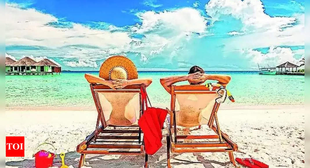 Indian tourists in Maldives decline by 33% amid diplomatic row, India drops to 6th position on visitor rankings - Times of India