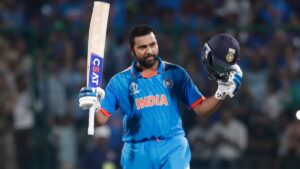 'Rohit Sharma should lift the trophy', the legendary bowler said a heart-winning thing after winning the T20 World Cup title - India TV Hindi