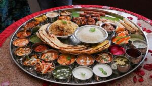 Vegetarian food is expensive and non-veg is cheap, know why vegetarian thali is expensive - India TV Hindi