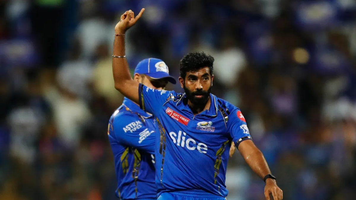 Jasprit Bumrah broke the back of RCB, the first bowler to do so for Mumbai Indians - India TV Hindi