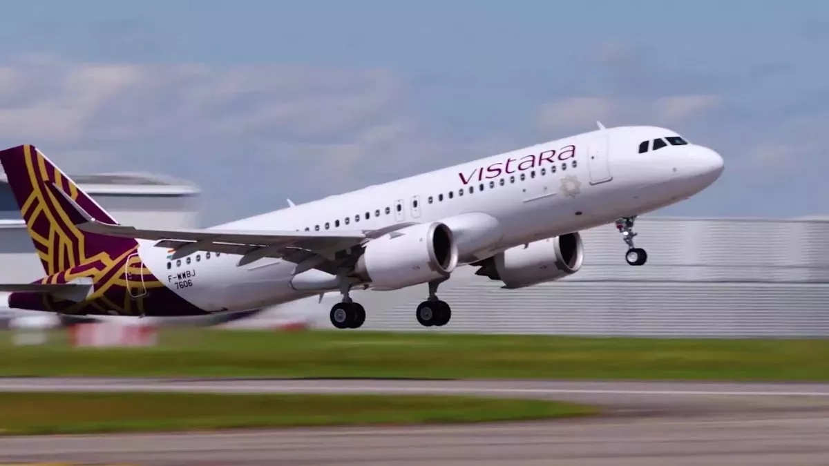 Vistara, facing pilot crisis, reduced flights by 10%, summer schedule will be affected - India TV Hindi